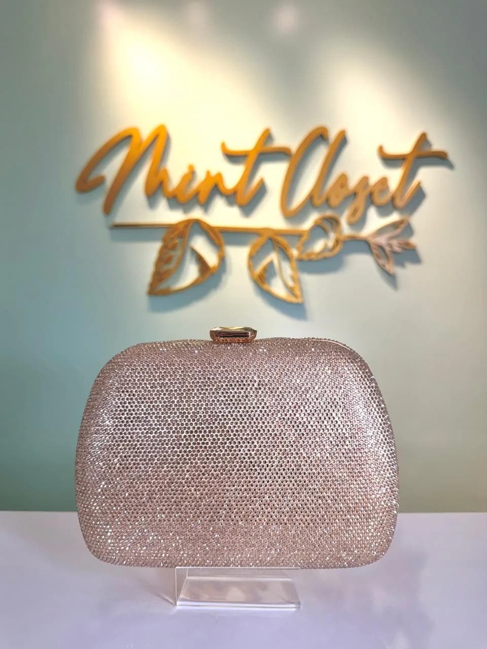 Clutch Dourada, foto 1